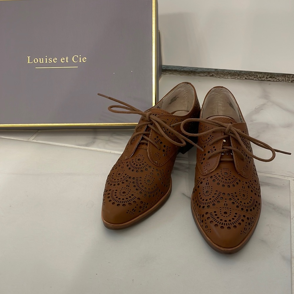 Louise et Cie Women’s Loafers - Caramel Leather Size 6.